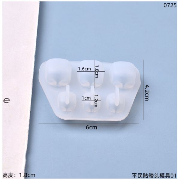 DIY Crystal Dropping Gel Mold Pirate Civilian Gentleman Skull Head Bracelet Jewelry Silicone Mold