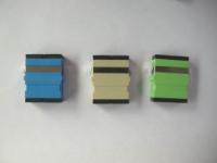 Adaptador bajo plástico de la fibra óptica de Flangeless del duplex de la pérdida de inserción del color verde para la telecomunicación
