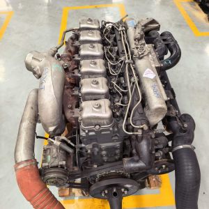 6D24-0AT2 Turbo Diesel Engine 6 Cylinder 6.4L For Heavy Duty Truck FV517 FV417