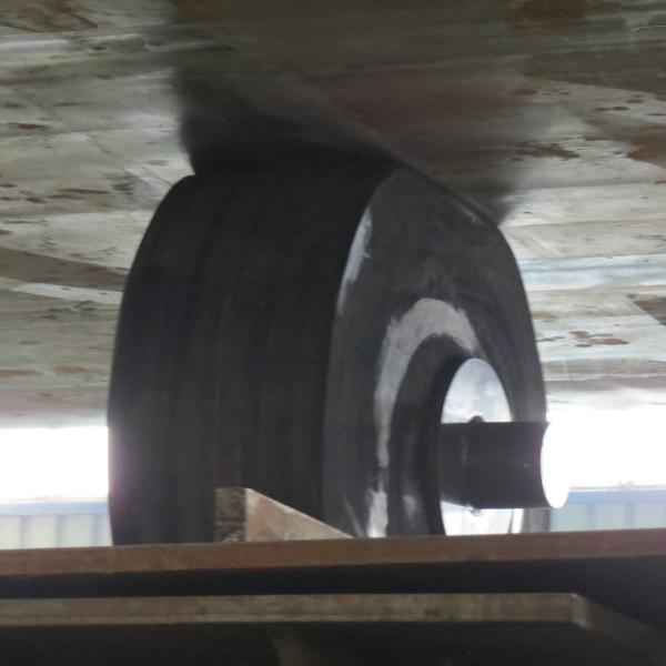 Колеса ролика входов и стен сухого дока обвайзер формы ролика обвайзера резинового морской