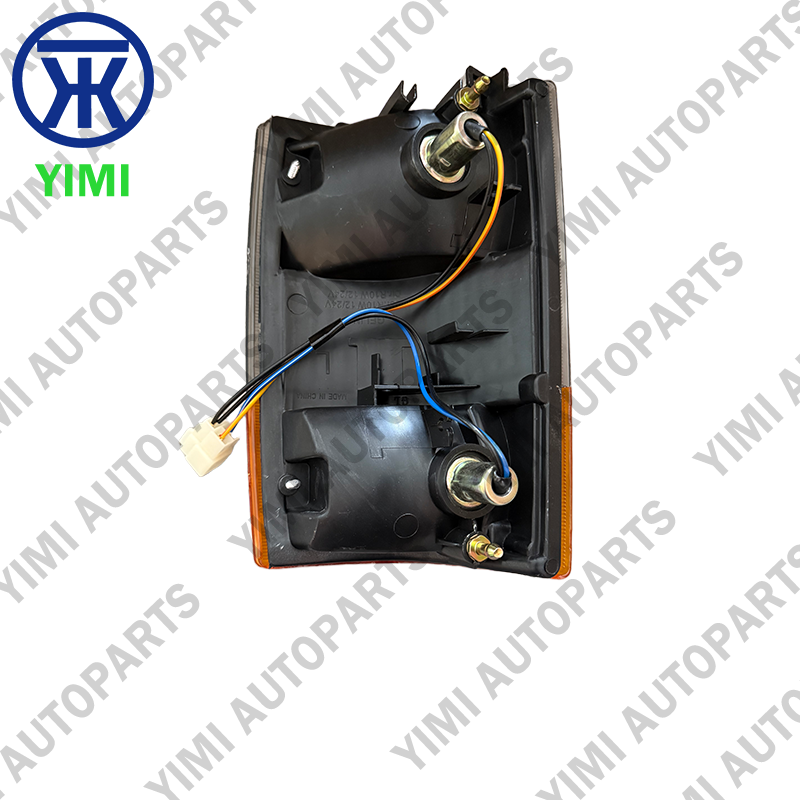 Front Combination Lamp Assembly Headlight Assembly for ISUZU 100P Truck with High-Impact Resistant Polycarbonate UV-Protected OEM Standard