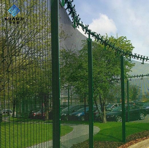 Mesh Size 76*13mm 358 Mesh Fence For In Prisons Airports