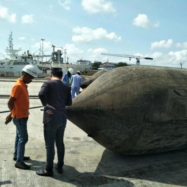 Melhoria dos airbags de borracha marinha para o lançamento de navios, airbags infláveis marinhos