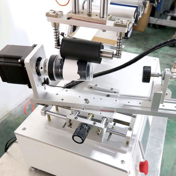 High Speed Desktop Semi-Automatic Tapered Label Sticker Machine Compatible With Date And Batch Coder Machine