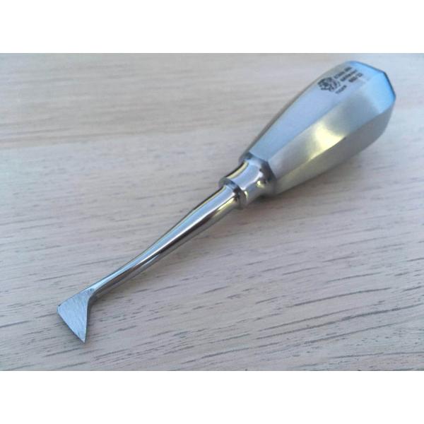 Tiger Brand Dental Root Elevator Seldin Small Triangular 680 / 22 Right