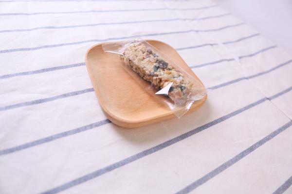 Barras de energia deliciosas da proteína, altas - nutrição do fruto de paixão dos snack bar da proteína