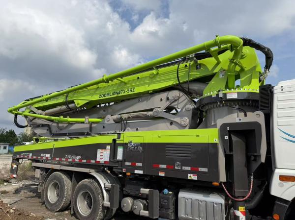 2025 3 Axles Concrete Boom Pump Truck Zoomlion 47m Equipped with FAW Chassis