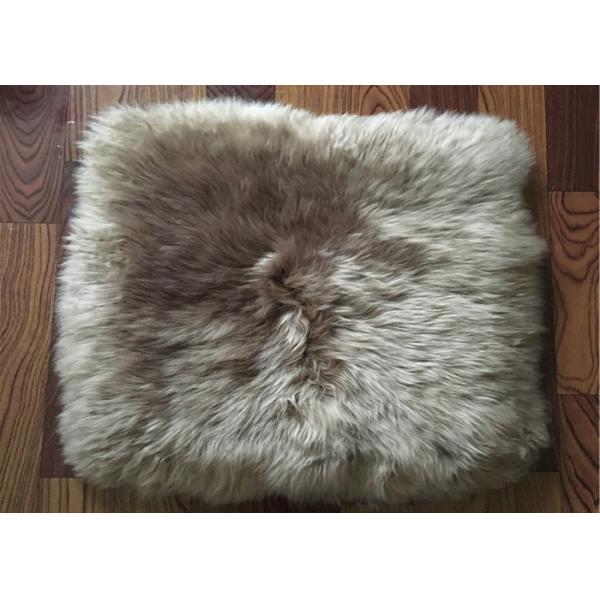 Escoja los amortiguadores echados a un lado de la silla del comedor de la piel de las ovejas a prueba de humedad con el pelo largo