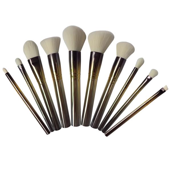 High Performing Gentle Vegan Bristle Makeup Brushes With Skin Like Finish