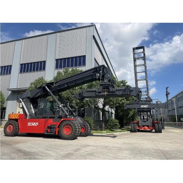 20ft & 40ft Cargo Container Stacker With  Engine ZF 5WG261 AUTO Transmission