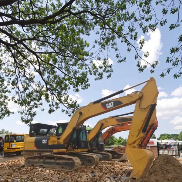 Ancienne pelle excavatrice Caterpillar 326 d'occasion, pelle hydraulique sur chenilles pour l'agriculture