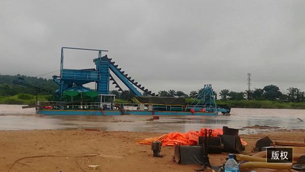 Bucket Chain Dredger Gold Dredging Equipment Working Capacity 120t/H Mining