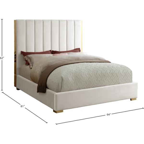 Light Luxury Europe new design Upholstered beds Modern Queen size King Size Fancy velvet fabric soft beds for Bedroom