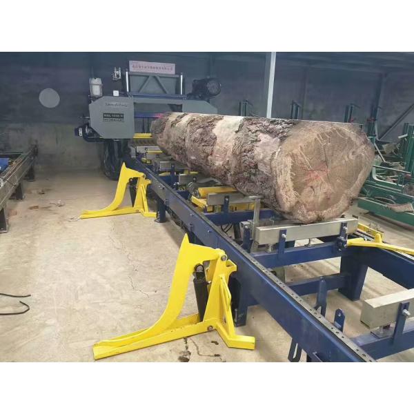 La banda del motor de gasolina vio la madera horizontal el cortar de la serrería portátil automática