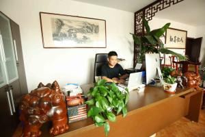 Qingdao Xiang Aozhiyuan Auto Parts Co., Ltd.