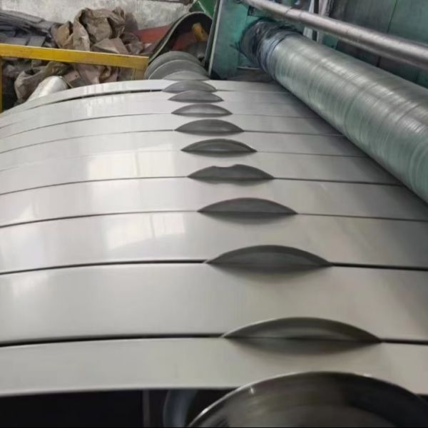 Hot Rolled / Cold Rolled Steel Strip , Grade 321 Stainless Steel Roll Slit / Mill Edge