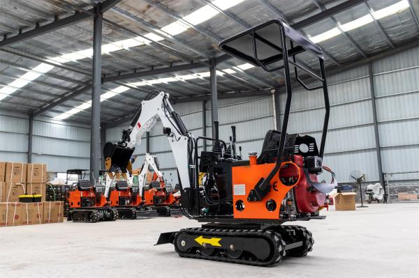Diesel Engine Home Garden Mini Digger Hydraulic Chinese Small Digger Excavator