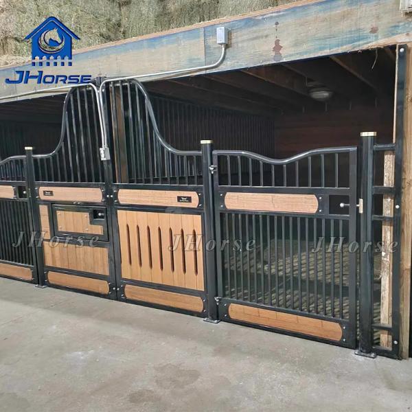 European Style Powder Coated Bamboo Infill Metal Luxury Horse Stable Horse Stall Front Panels