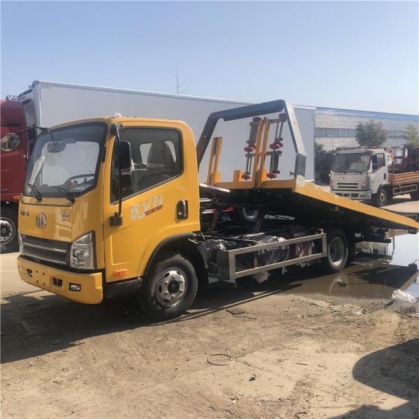 Euro 6 Left Hand Drive Faw Flatbed Recovery Truck 4 Tonne With 2 Sections Underlift