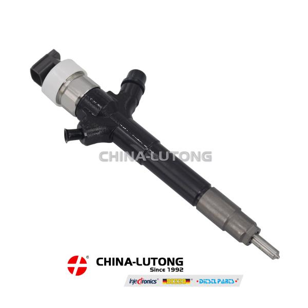 high quality injector for Denso Injector 095000-5600 for Mitsubishi 4d56 Triton L200 1465A041 1465A257 Excavator Engine Parts Injector