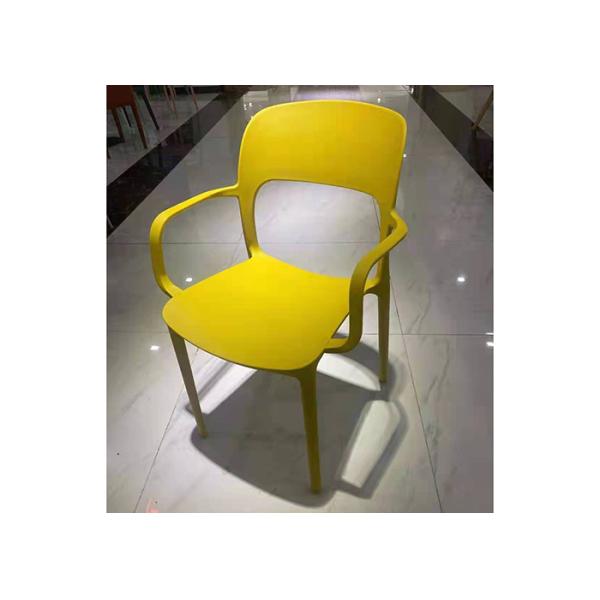 Minimalist Style Home Furniture Plastic Chairs 47cm 56cm Polypropylene Chairs With Arms
