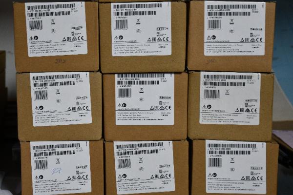 Siemens - PLC I/O Module for use with SIMATIC S7-1200 Series, 100 x 45 x 75 mm, Analogue, Analogue, TM3, 24 V dc,