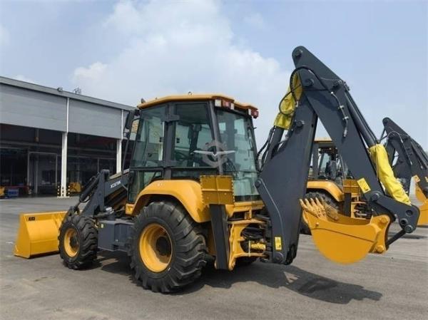 XC870K 2.5 Ton Mini Backhoe Loader 4x4 A preço de fábrica