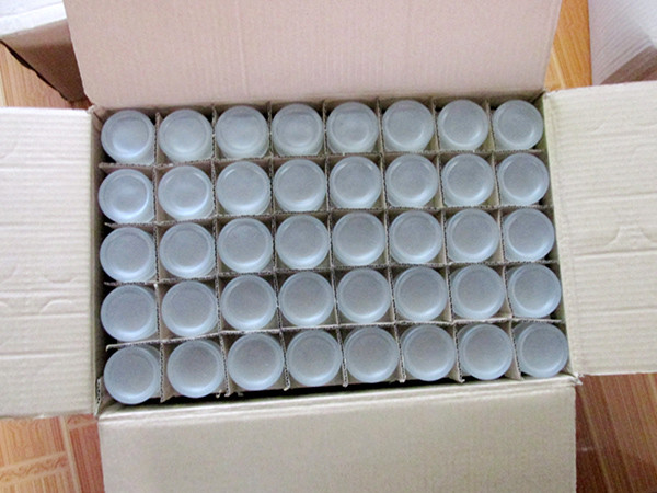 Classic Sustainable Full-Capacity Cylinder Glass Cosmetic Bottle Container With Plastic Lotion Pump For CBD Oil Serum