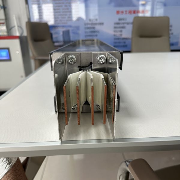 Système de barre omnibus électrique basse tension 200-6300A, type sandwich dense