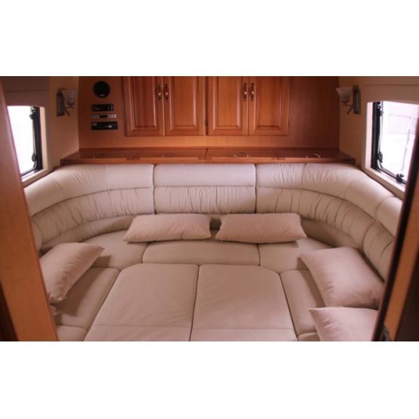 Recreational Caravan Camper RV Touring Car High End Luxury Cars 10.5m Length