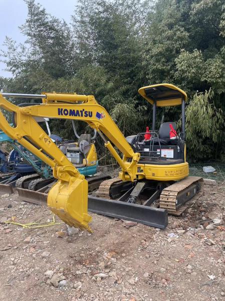 Used Komatsu 35 Mini Excavator Zero Tail Swing Tier 4 Final