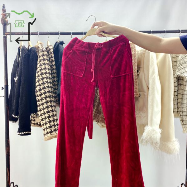 Grade A Used Ladies Clothing Warm Fashion Casual Elegant Winter Clothes Set