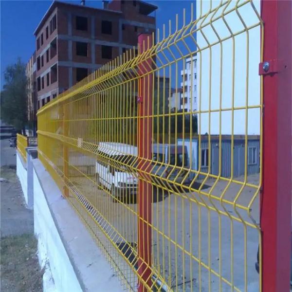3d Curvy Galvanized Welded Wire Mesh Fencing Powder Coated