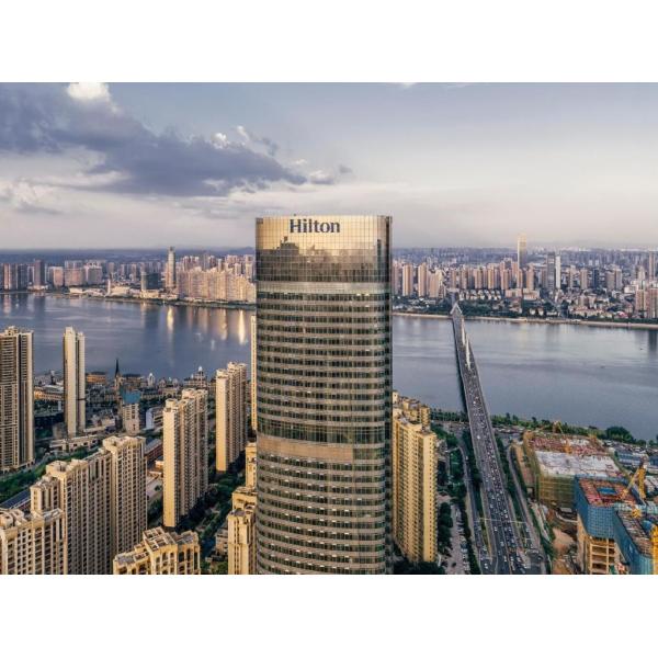 Гостиница собирает дизайн Hilton 5 сюит мебели спальни звезды полностью установленный