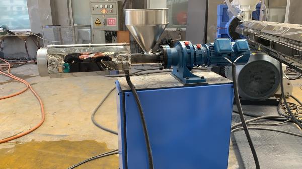 Ligne de production de tuyaux PE HDPE LDPE SJ75/33, extrudeuse de tuyaux PE haute vitesse
