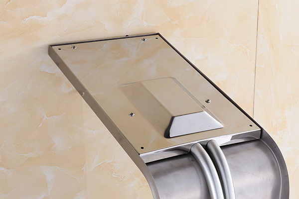Professional Waterfall Bath Shower Panels ROVATE Stainless Steel Surface Finishing