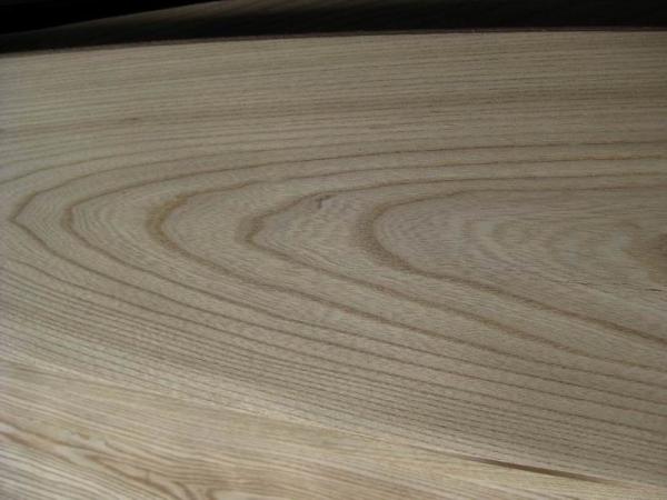 Sliced Natural Chinese Elm Wood Veneer Sheet