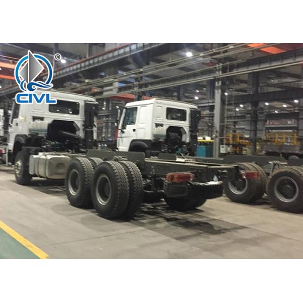 280HP 4 x 4 HOWO Heavy Duty Dump Truck White / Red EURO II 50 Ton