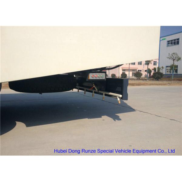 Mechanical Truck Mounted Road Sweeper Cleaning Equipment High Efficiency