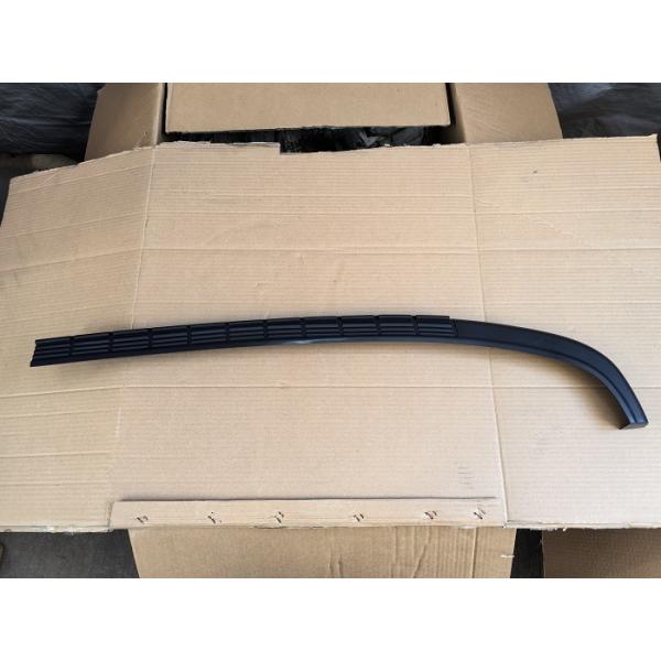 FSR FRR Bumper Step Set Left 1712600811 Middle 1712600821 Right 1712600801 Plastics Isuzu Body Parts