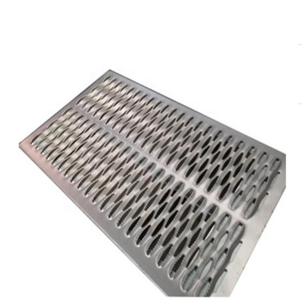 Q235 toit Diamond Shape Grip Strut Grating en acier industriel