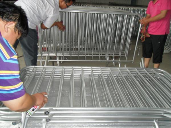Dipped In Zinc bath Crowd Control Barrier