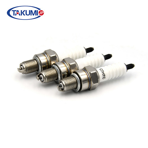 Свеча зажигания мотоцикла NGK CR7HSA CR7HS Z8/Z9Y Denso IU22 IUF22 UR4AC для великолепия HONDA ГЕРОЯ 80cc-110cc