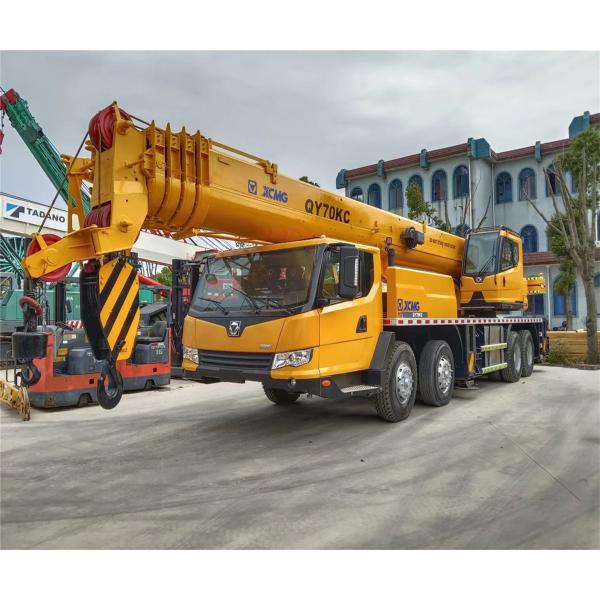 QY130K Tadano Truck Crane Equipped with Eaton Hydraulic Valve