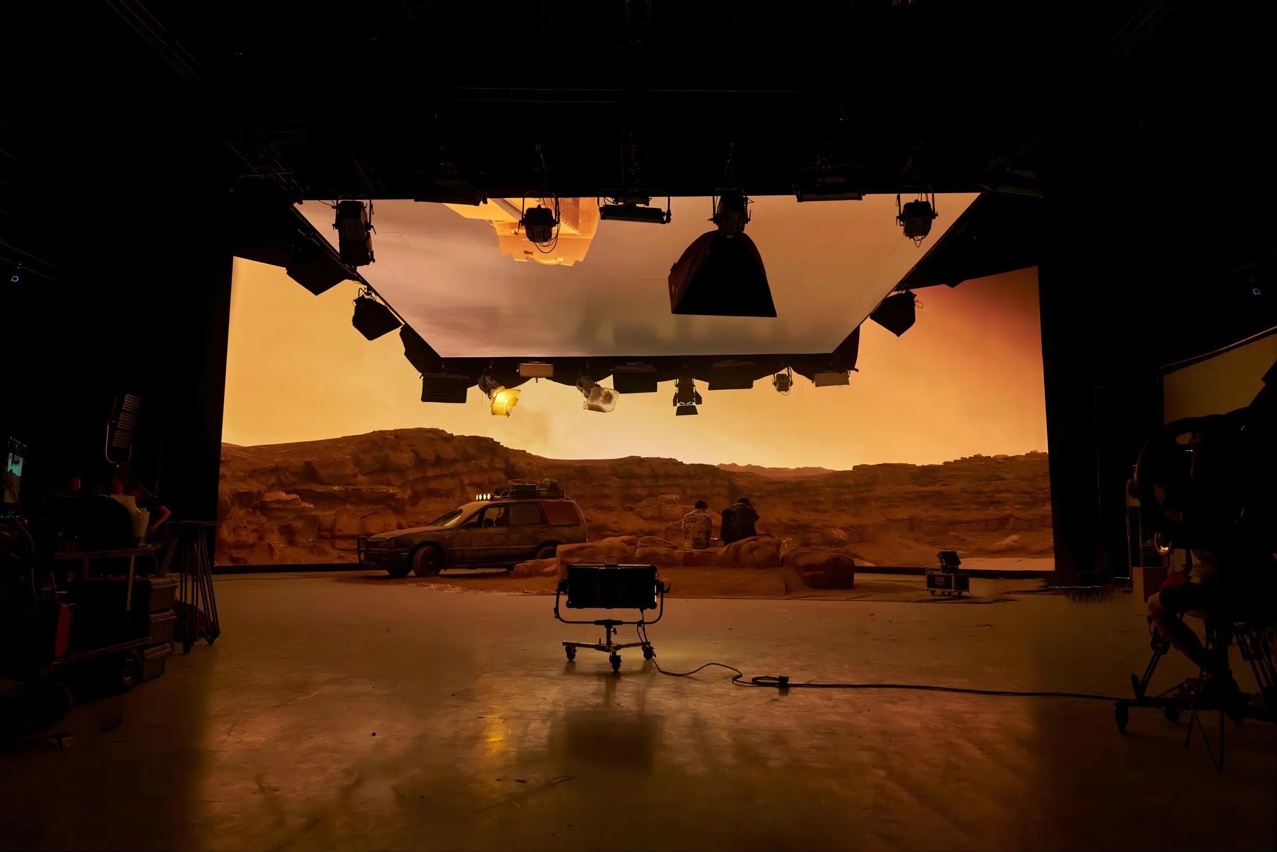 Ultra 8K Resolution Virtual LED Display XR Virtual Scene Interaction