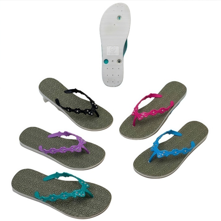 PVC Women Wood Grain Texture Sole Thongs With Wavy Rhinestone Strap And Ribbed Outsole