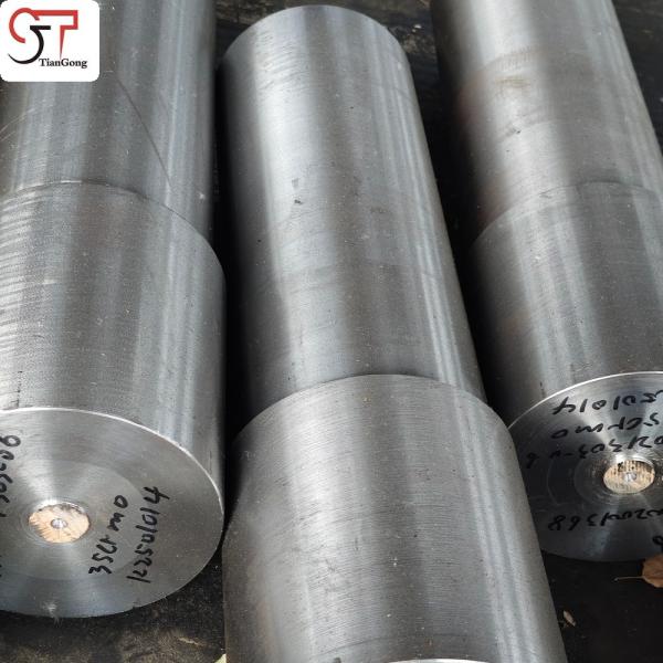 Custom Alloy Steel Forgings 42CrMo 30CrNiMo8 Parts For Wind Power Turbines