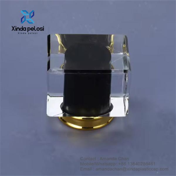 Роскошные золотохромные капсулы для парфюмерных бутылок