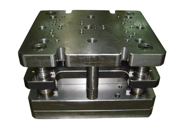 Washer / Gasket Progressive Sheet Metal Dies , Stamped Steel Parts Bottom Section Assembly