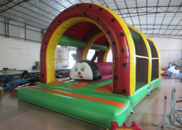 Casa inflável infantil Caterpillar tema três arcos Casa inflável externa 6x4m